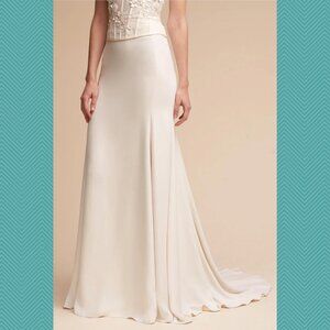 Willowby by Watters 58355 White Crepe Nikki Sade Train Skirt